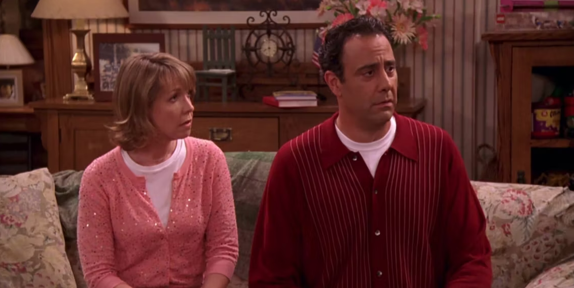 Everybody Loves Raymond: 5 Reasons Robert Should Have Married Stefania ...