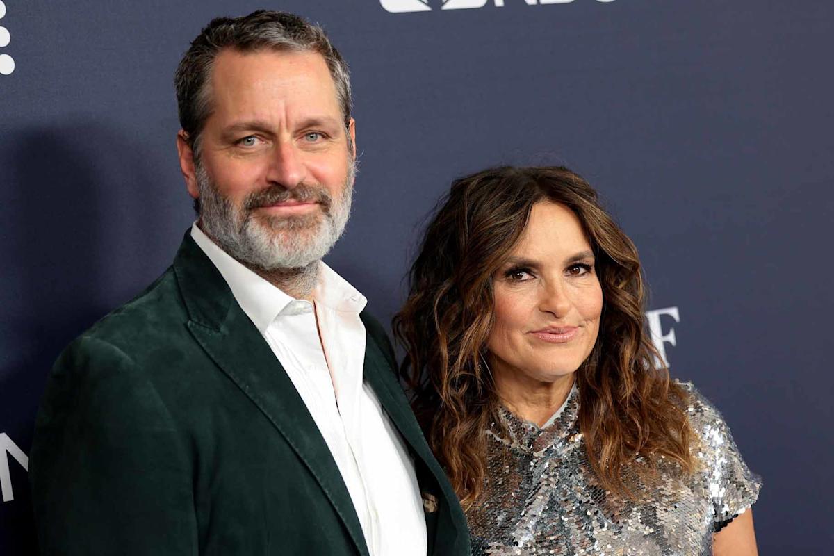 Inside Mariska Hargitay’s Emotional 1st Date with Husband Peter Hermann